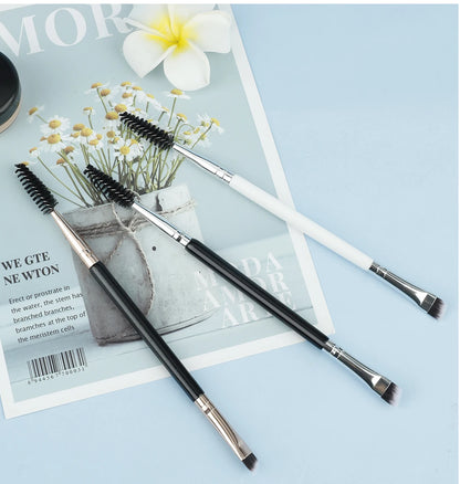 Augenbrauenpinsel mit zwei Enden & Wimpernkamm – 2-in-1-Tool